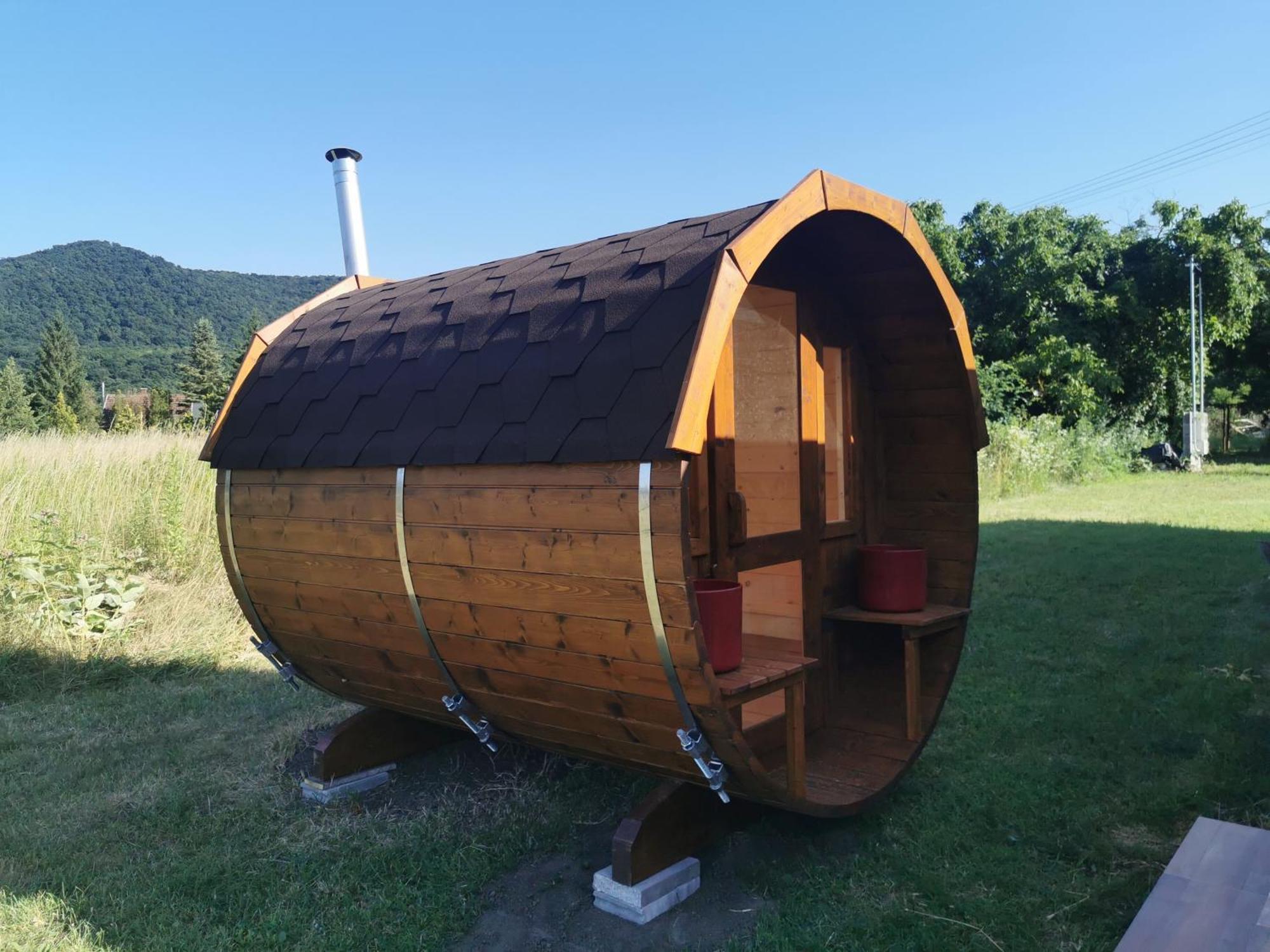 Holiday home Voeroestoelgy Vendeghaz Esztergom