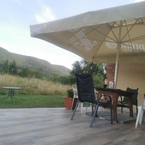 Holiday home Voeroestoelgy Vendeghaz Esztergom